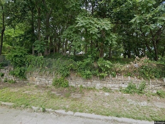 2202 Lister Ave, Kansas City, MO 64127