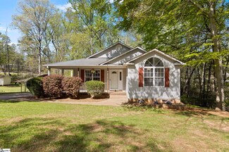 204 Midland Dr, Easley, SC 29640