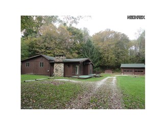 11840 Snake Hollow Rd, Crooksville, OH 43731
