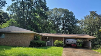 207 Verna St, Jasper, TX 75951