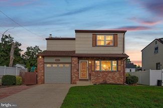 1033 W Front St, Glendora, NJ 08029