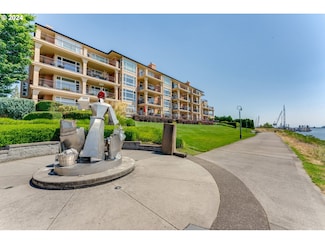 2015 SE Columbia River Dr Unit 320, Vancouver, WA 98661