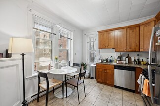 12 Foster St Unit 8, Boston, MA 02109