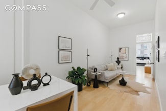 152 N 9th St Unit 1R, Brooklyn, NY 11211