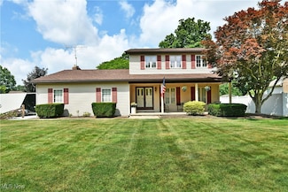 8518 Four Seasons Trail, Youngstown, OH 44514