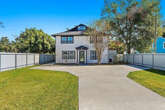 2018 14th St S, Saint Petersburg, FL 33705