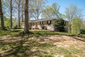 384 Old Florence Pulaski Rd, Leoma, TN 38468