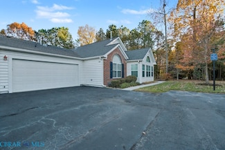 103 Horatio Gates Dr, Yorktown, VA 23690