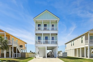2419 103rd St, Galveston, TX 77554
