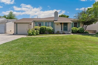5532 Fruitridge Rd, Sacramento, CA 95820