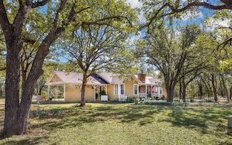 6056 W Line Rd, Collinsville, TX 76233