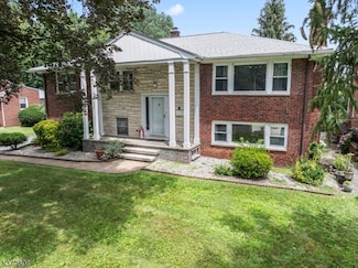 541 Dona Ln, Scotch Plains, NJ 07076