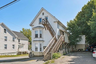 21 Wentworth St, Biddeford, ME 04005