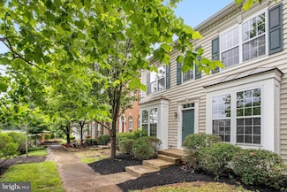 13044 Scotch Heather Place, Woodbridge, VA 22192