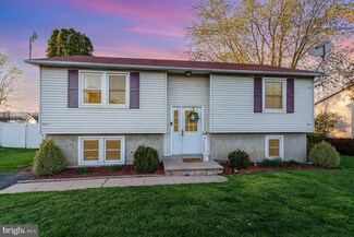 3417 Fox Ridge Ct, Dover, PA 17315