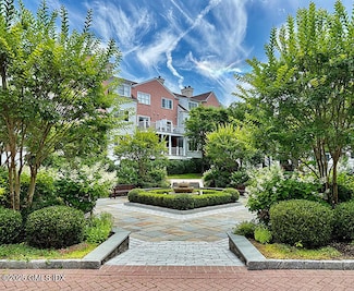 51 Forest Ave Unit 31, Old Greenwich, CT 06870