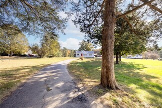 19503 Ahern Rd, Moseley, VA 23120