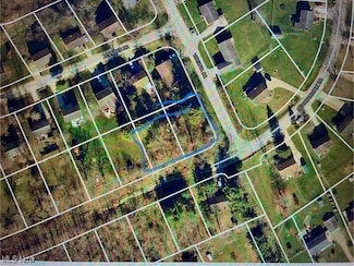 300 Meadowbrook Dr, Byesville, OH 43723