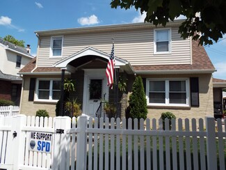 715 E Locust St, Scranton, PA 18505