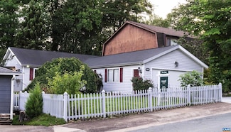 1454 Monterey Dr, Charlottesville, VA 22901