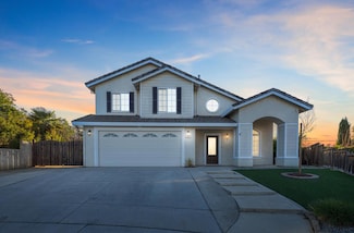 1371 Kathleen Ct, Hollister, CA 95023