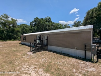 110 Rabbit Track Rd, Satsuma, FL 32189