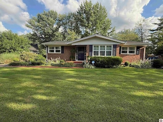 1011 Story Ave, Murray, KY 42071