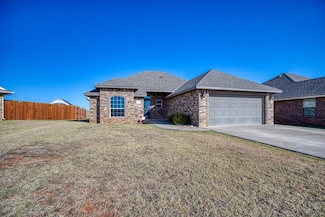 1016 Ridge Dr, Kingfisher, OK 73750