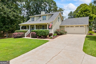 68 Capri Dr, Hartwell, GA 30643