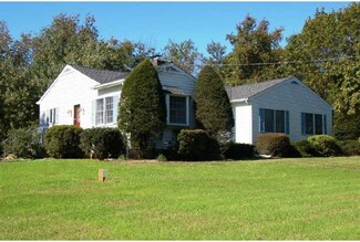 48 Old Wash Cross Penn Rd, Hopewell Township, NJ 08560