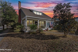 212 N 16th St, Wilmington, NC 28401