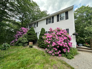 12 Evening Place, Kennebunkport, ME 04046