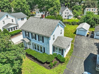 15 Robertson Rd, Framingham, MA 01702