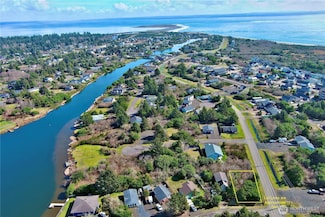 998 Texmar Ave SW, Ocean Shores, WA 98569