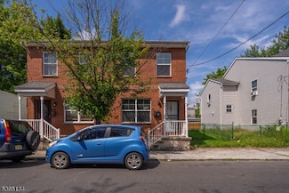 94 Passaic St, Trenton, NJ 08618