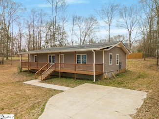 139 Randolph Ct, Woodruff, SC 29388