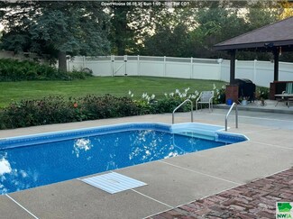 14 Elmwood Dr, Mapleton, IA 51034