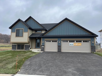 8396 157th St, Savage, MN 55378