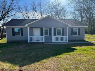 308 Fairview St, Kings Mountain, NC 28086