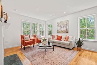 5 South Commons Unit D, Lincoln, MA 01773