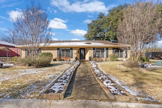 5904 Sycamore Creek Rd, Fort Worth, TX 76134