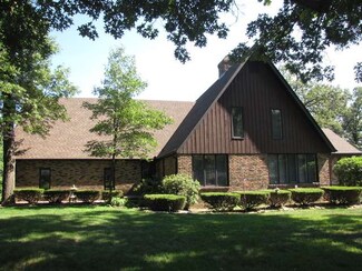 2120 N Robin Dr, Bonfield, IL 60913