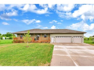 220 Granny St, New Munich, MN 56352