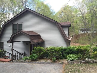 35 Rabbit Track Trail, Franklin, NC 28734