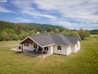 4100 Harmony Dr, Mount Hood, OR 97041