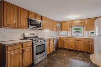 658 Sound Ave, Wading River, NY 11792