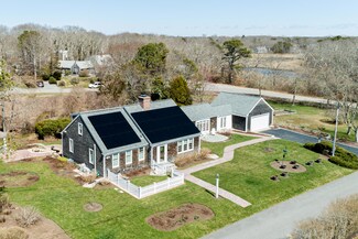 22 Nob Hill Rd, Hyannis, MA 2601