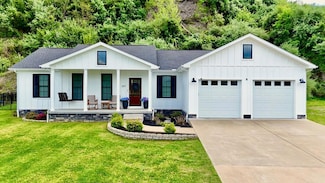 547 Stonehenge Dr, Pikeville, KY 41501