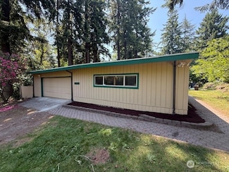 19002 Normandy Park Dr SW, Normandy Park, WA 98166