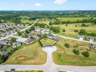 2610 W Summerset St, Ozark, MO 65721